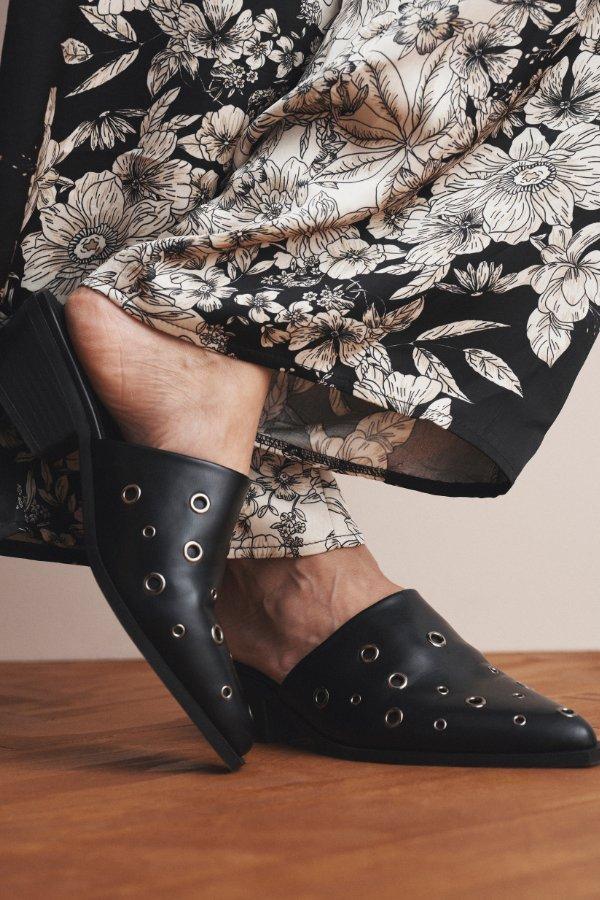 shop Miladys Flats